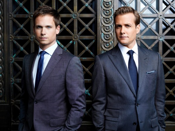 NELLA FOTO DA SINISTRAPATRICK J. ADAMS (MIKE ROSS) E GABRIEL MACHT (HARVEY SPECTOR)LOW