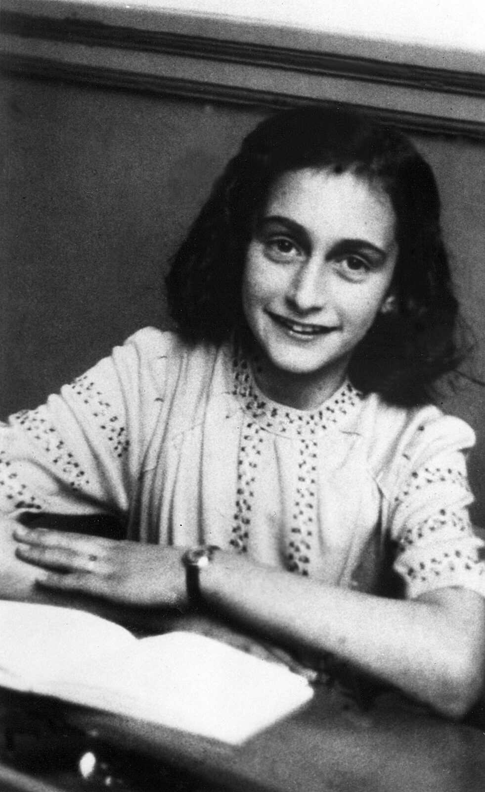 Diva Universal presenta "Donne nel mito - Anna Frank" | Digitale terrestre: Dtti.it
