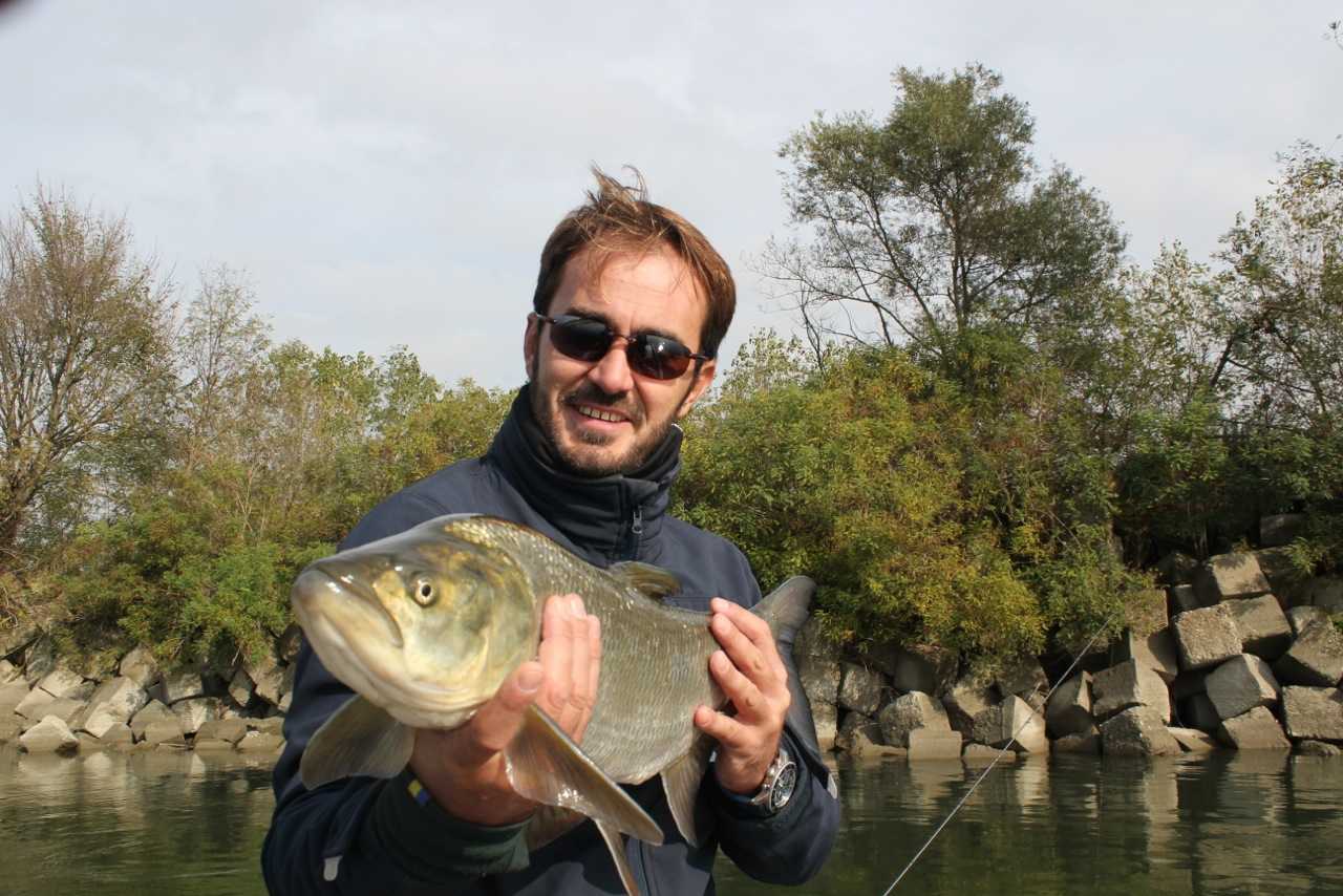 Caccia e Pesca: "Passione Artificiale" 2013 con Matteo De Falco | Digitale terrestre: Dtti.it