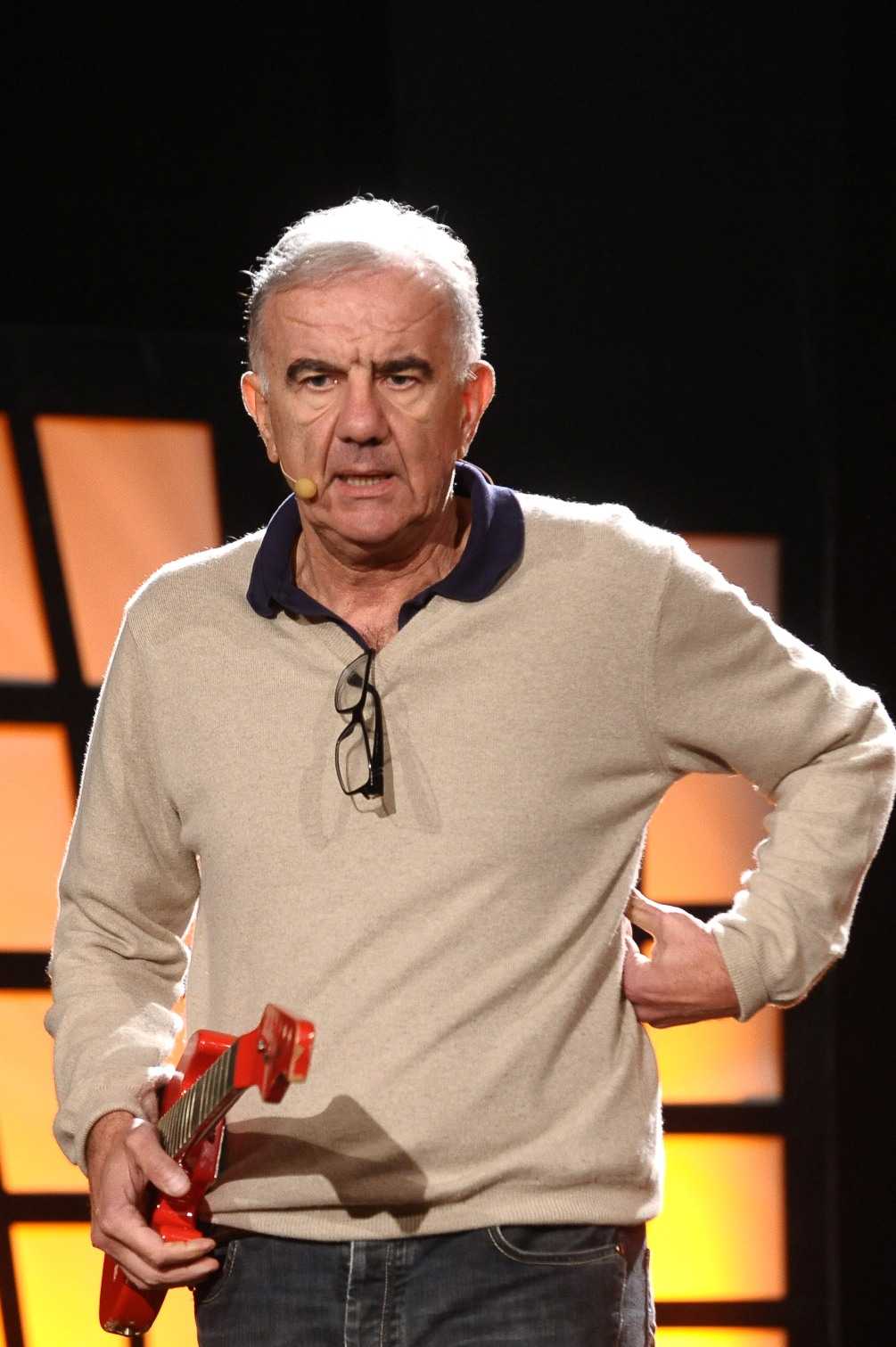 Gene Gnocchi a tutto rock per Palco Doppio Palco su Comedy Central | Digitale terrestre: Dtti.it