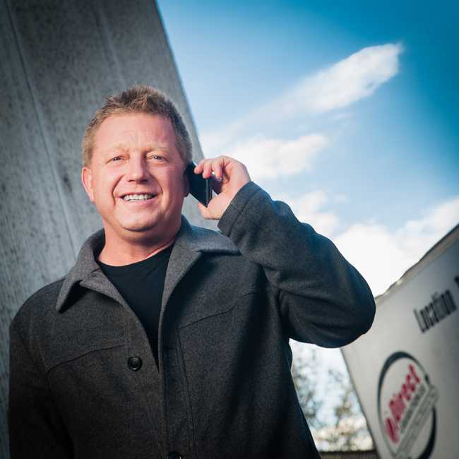 Discovery Travel&Living: il re della liquidazione Jeff Schwarz insegna le sue abilità di negoziazione in "Liquidator" | Digitale terrestre: Dtti.it