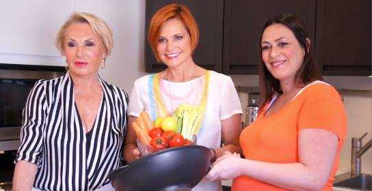 Da Lunedì su Cielo "Cooking Simo", la sitcom in cucina della famiglia Ventura | Digitale terrestre: Dtti.it