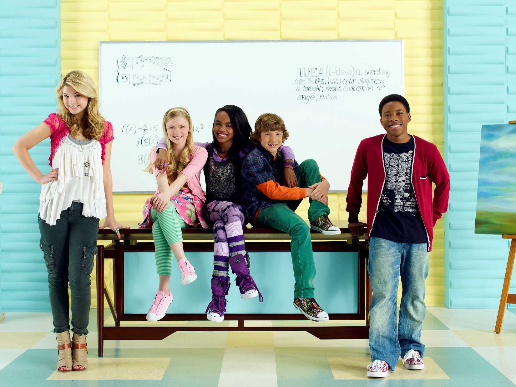 Frisbee: dal 9 settembre "ANT FARM". Musica, divertimento e allegria in compagnia di CHYNA e dell'Accademia Nuovi Talenti | Digitale terrestre: Dtti.it