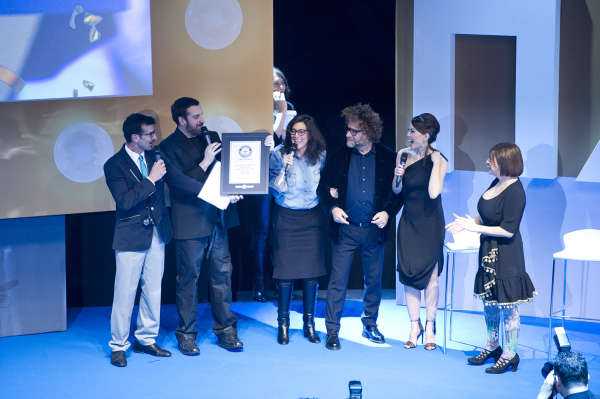 Discovery Italia nel Guinness World Records per il lancio di "Hair - Sfida all'ultimo taglio" | Digitale terrestre: Dtti.it