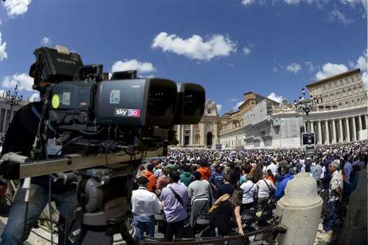 La Santa Messa di Pasqua in 3 dimensioni su Sky 3D | Digitale terrestre: Dtti.it