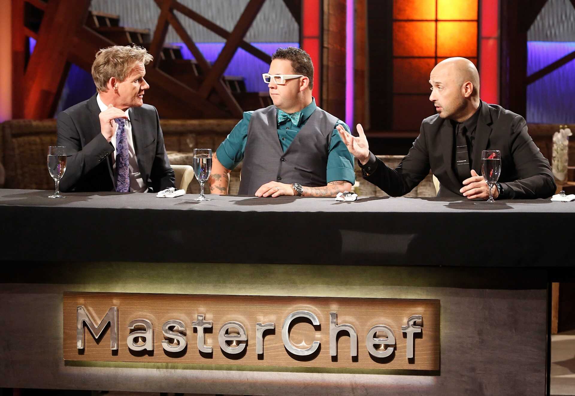 MASTERCHEF: L-R: Gordon Ramsay, Graham Elliot and Joe Bastianich in MASTERCHEF JUNIOR in the “The Finale” Season Finale episode of MASTERCHEF airing Tuesday, Feb. 24  (8:00-9:00 PM ET/PT) on FOX. Pictured L-R: Joe Bastianich, Gordon Ramsey, Nathan and Graham Elliot. CR: Greg Gayne / FOX.