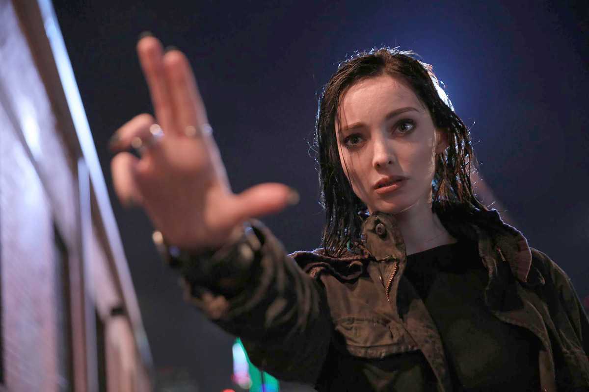 THE GIFTED:  Emma Dumont in THE GIFTED premiering premiering Monday, Oct. 2 (9:00-10:00 PM ET/PT) on FOX. ©2017 Fox Broadcasting Co. Cr: Ryan Green/FOX