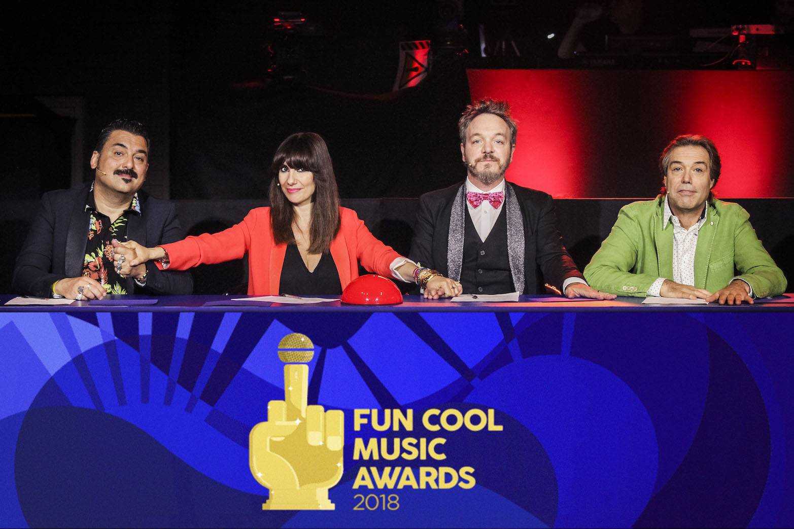 FUN COOL MUSIC AWARD - presenta Marco Maccarini, Giuria: ROY PACI, PAOLA MAUGERI, CORRADO NUZZO, CESAREO