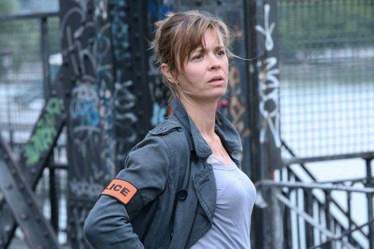 Caroline PROUST (Laure Berthaud)