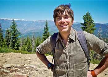 Picture shows_Simon Reeve in Kings Canyon National Park, California