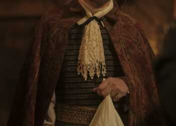 Trepagny (David Thewlis). (National Geographic/Philippe Bosse)