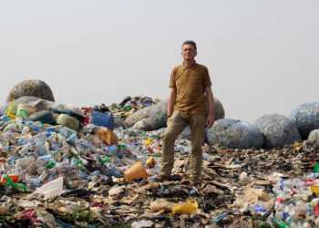 Picture Shows: Chris Packham in Lagos, Nigeria Chris Packham