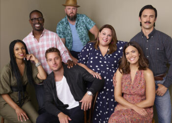 THIS IS US -- Season: 4 -- Pictured: (l-r) Susan Kelechi Watson, Sterling K. Brown, Justin Hartley as Kevin Pearson, Chris Sullivan as Toby Damon, Chrissy Metz as Kate Pearson, Mandy Moore as Rebecca, Milo Ventimiglia as Jack Pearson -- (Photo by: Jeff Lipsky/NBC)