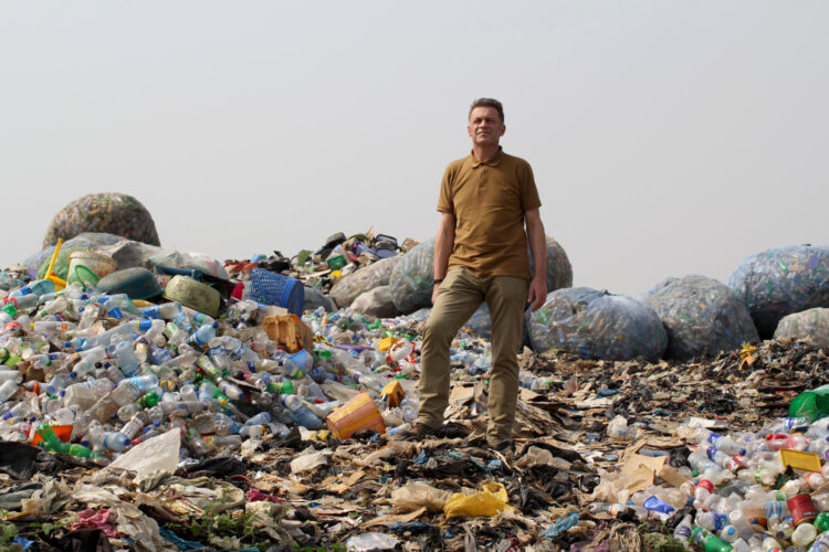 Picture Shows: Chris Packham in Lagos, Nigeria Chris Packham