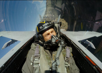 GLEN POWELL PLAYS "HANGMAN" IN TOP GUN: MAVERICK FROM PARAMOUNT PICTURES, SKYDANCE AND JERRY BRUCKHEIMER FILMS.